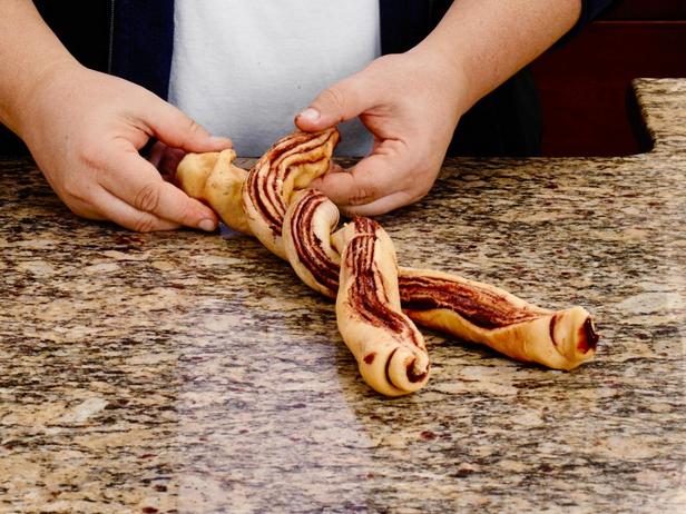 Сделайте переплетение из 2 половинок