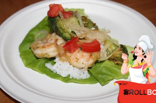 Рис с креветками в салатном листе - «Блюда из морепродуктов»