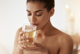 6 причин начать пить яблочный уксус по утрам - «Кулинарные рецепты»