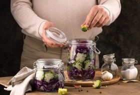 Ферментированные продукты снова в моде: зачем они нужны твоему кишечнику - «Кулинарные рецепты»